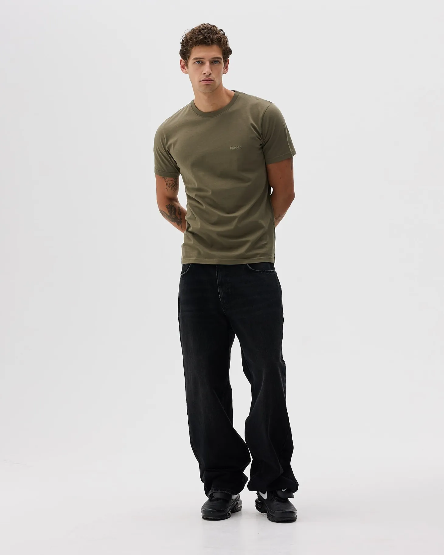 Classic Fit, Men - Embroidered Logo - Olive Green