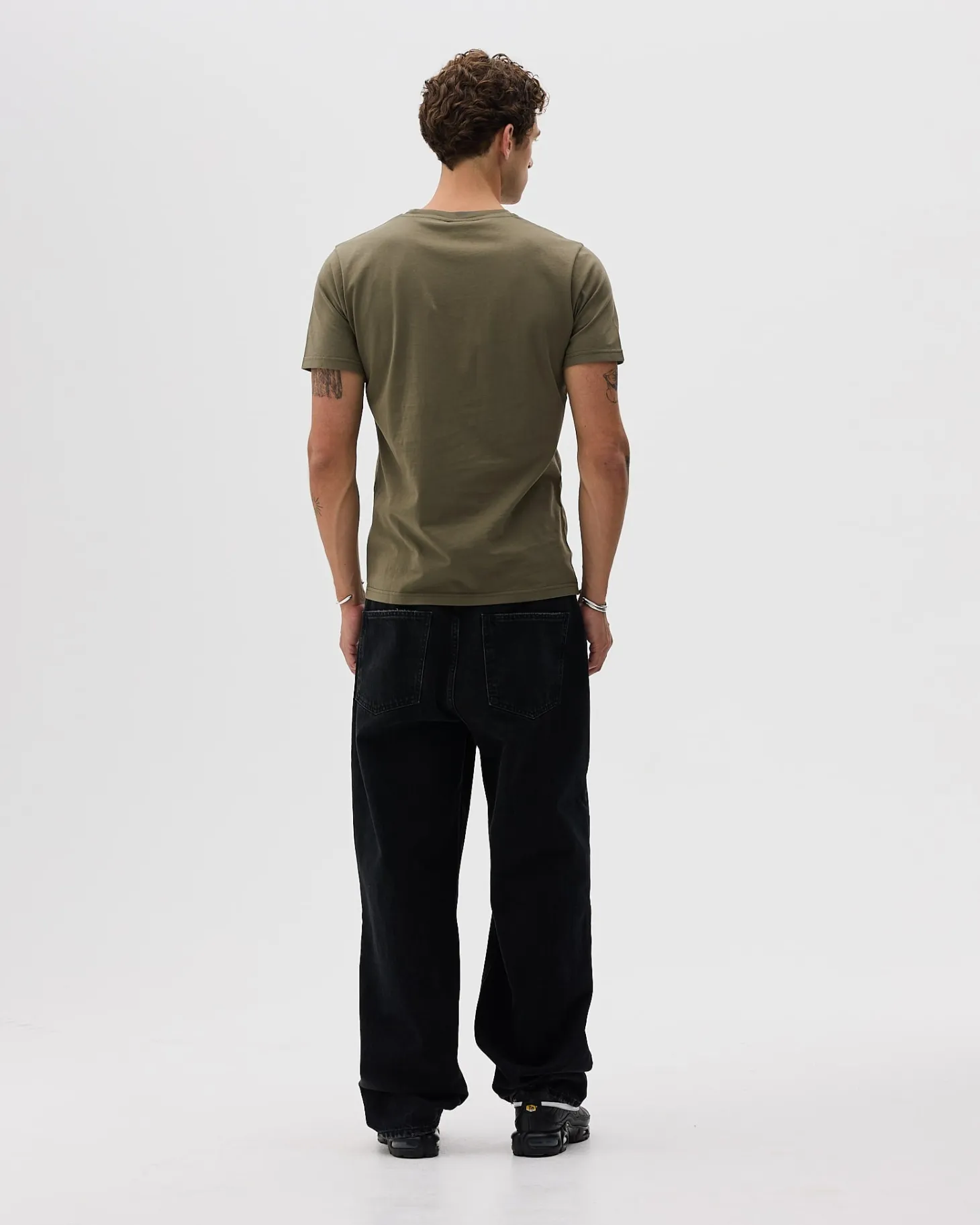 Classic Fit, Men - Embroidered Logo - Olive Green