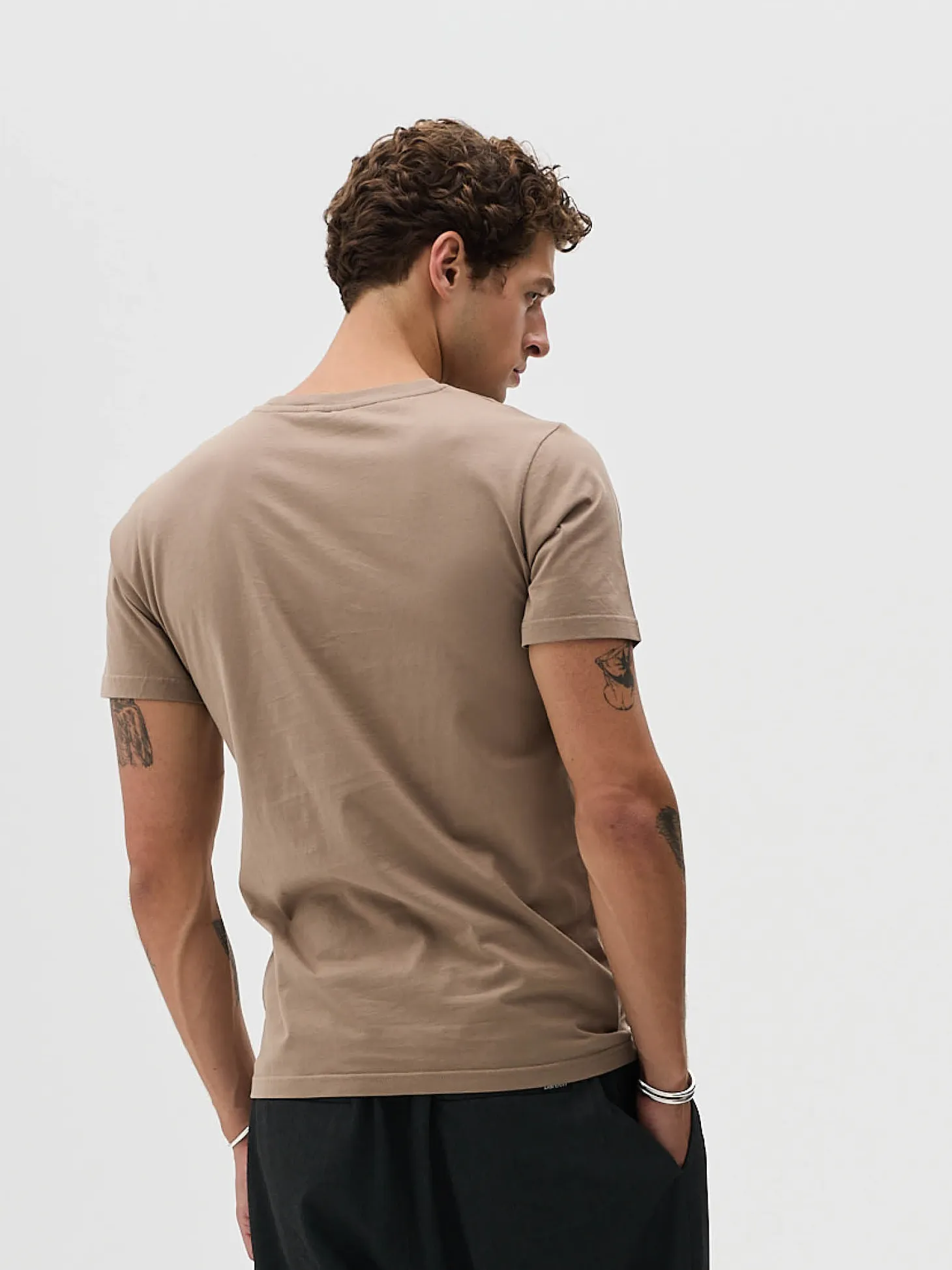 Classic Fit, Men - Embroidered Logo - Mocha